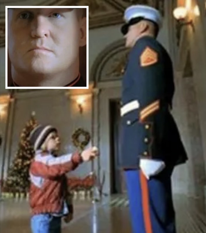 Marine Guard Ignores Little Boy, Then People Notice What He Does With His Left Hand