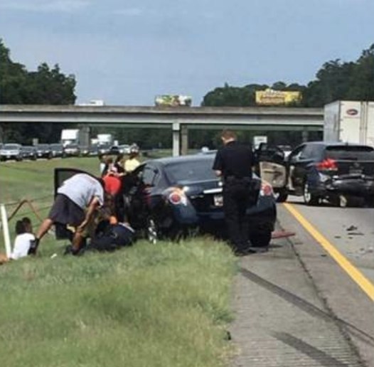 Image Of Heartbreaking Car Wreck Turns Heads For One Reason That’s Hard To Spot